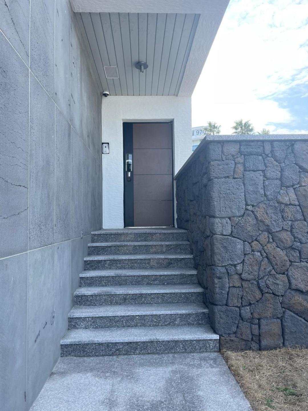 Ddosi Aewol Pool Villa Jeju Exterior foto