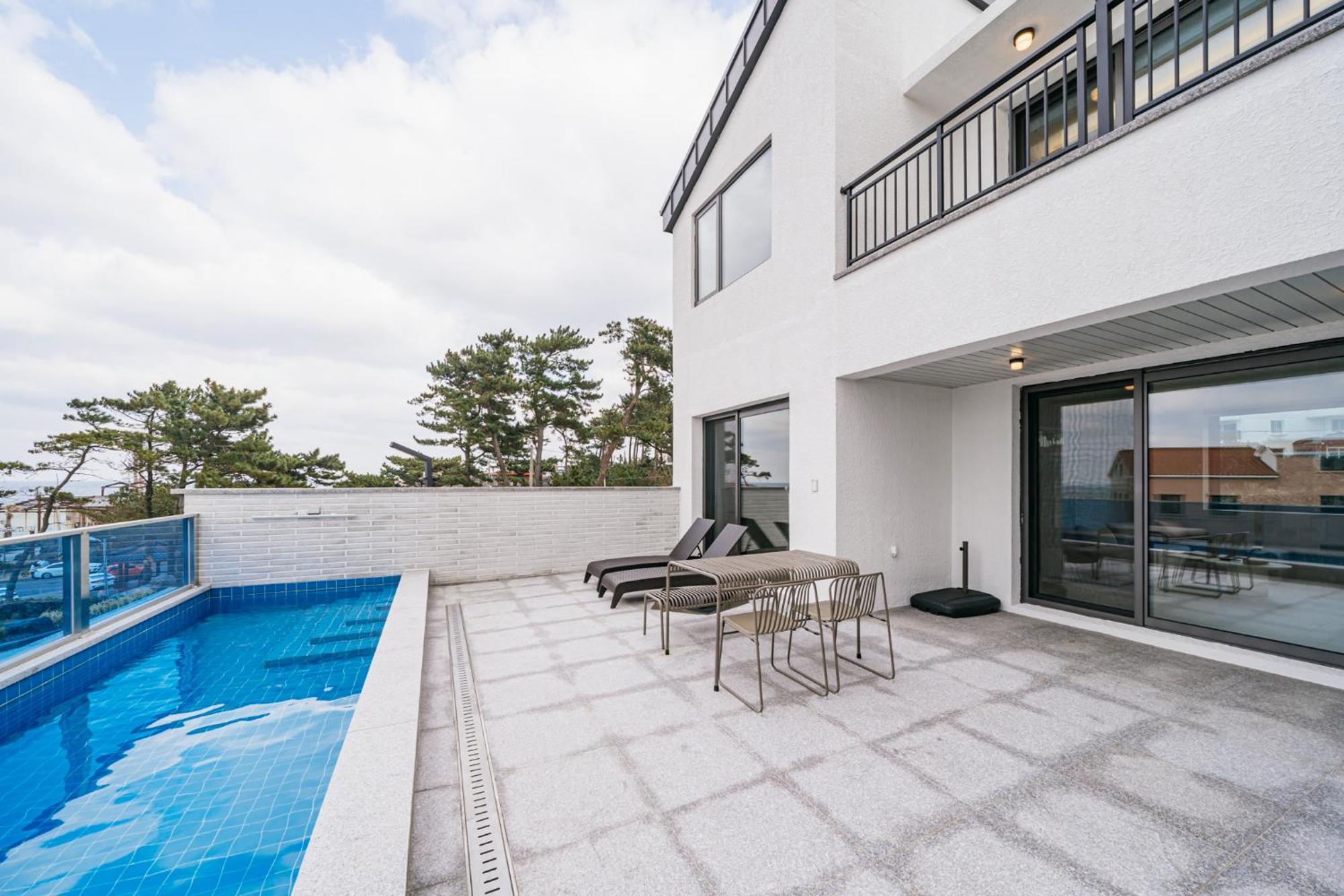 Ddosi Aewol Pool Villa Jeju Exterior foto